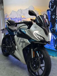 CFMOTO 250SR - photo 4