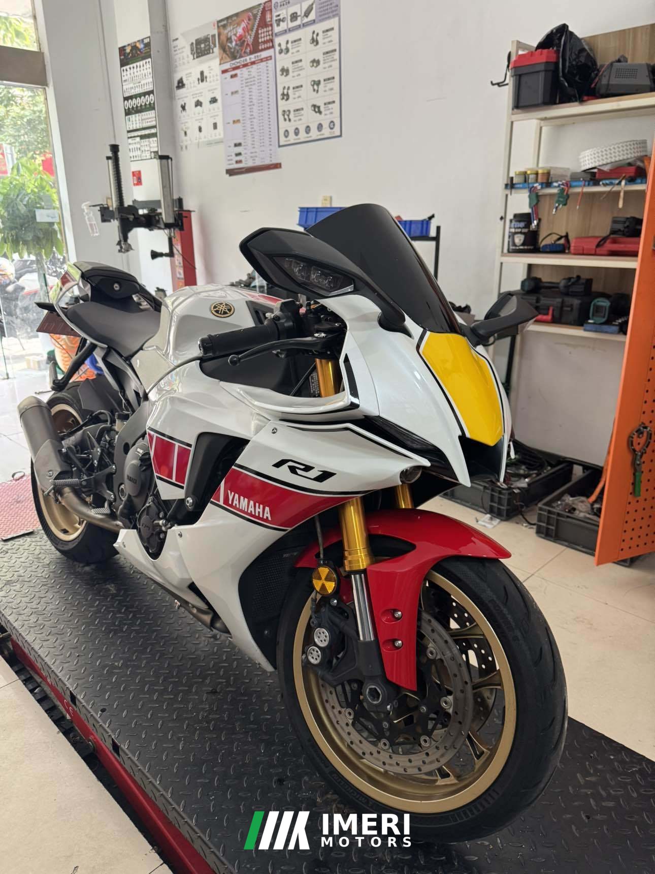 2022 Yamaha YZF-R1 1000 cc