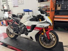 Yamaha YZF-R1 1000 cc - ფოტო 2