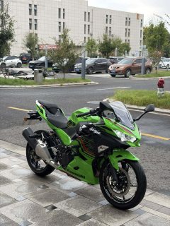 Kawasaki Ninja 400 - ფოტო 1