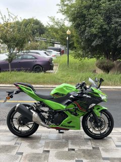 Kawasaki Ninja 400 - ფოტო 2