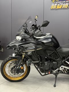 Benelli TRK552 550 cc - photo 4