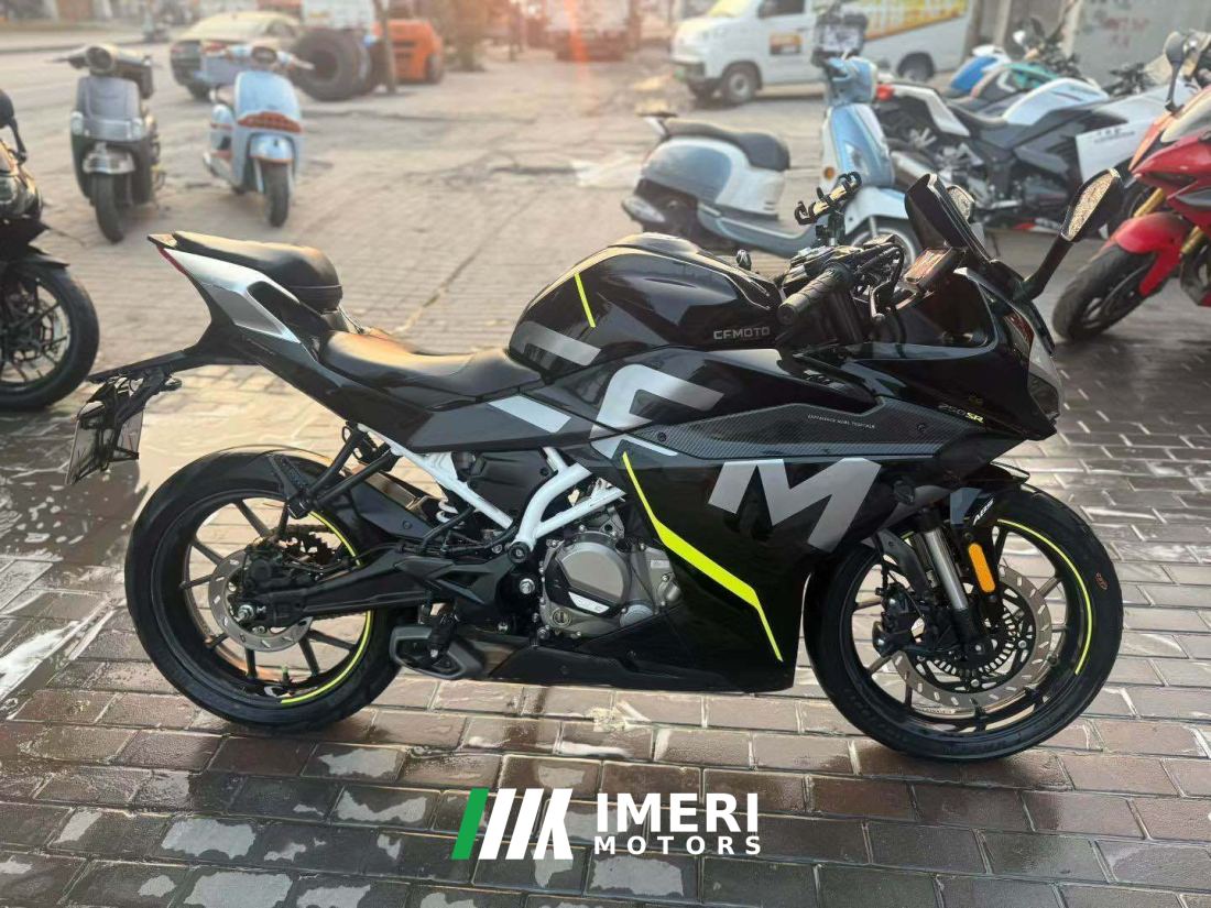 CFMOTO 250SR - мотоцикл из Китая