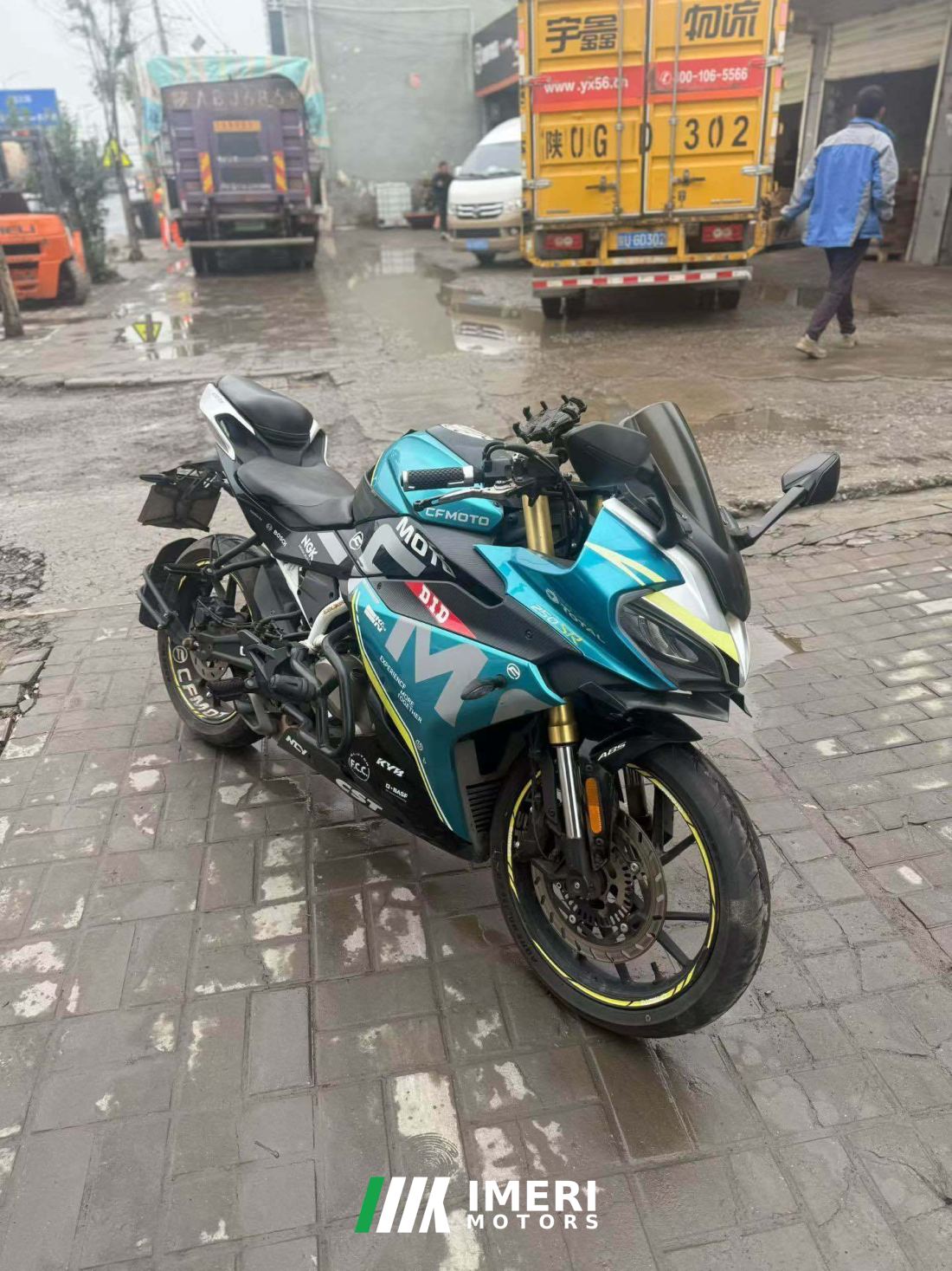 CFMOTO 250SR - motorcycle from China