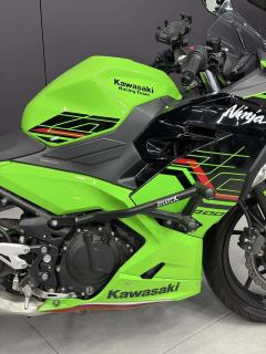 Kawasaki Ninja 400 - photo 3
