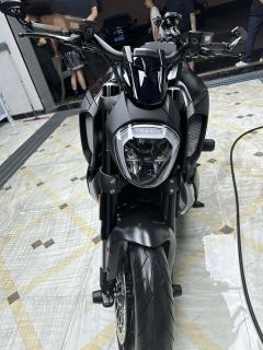 Ducati Diavel V4 1150 cc - фото 1