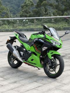 Kawasaki Ninja 400 - photo 1