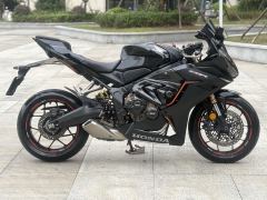 Honda CBR650R - photo 2