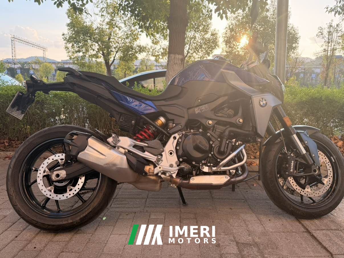 2021 BMW F 900 R