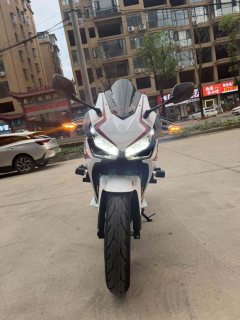 Honda CBR400R - ფოტო 2