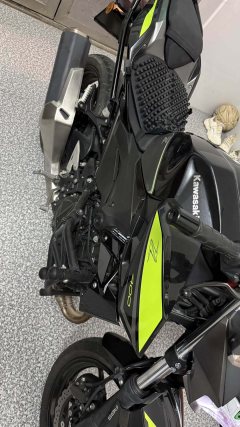 Kawasaki Z400 - ფოტო 3