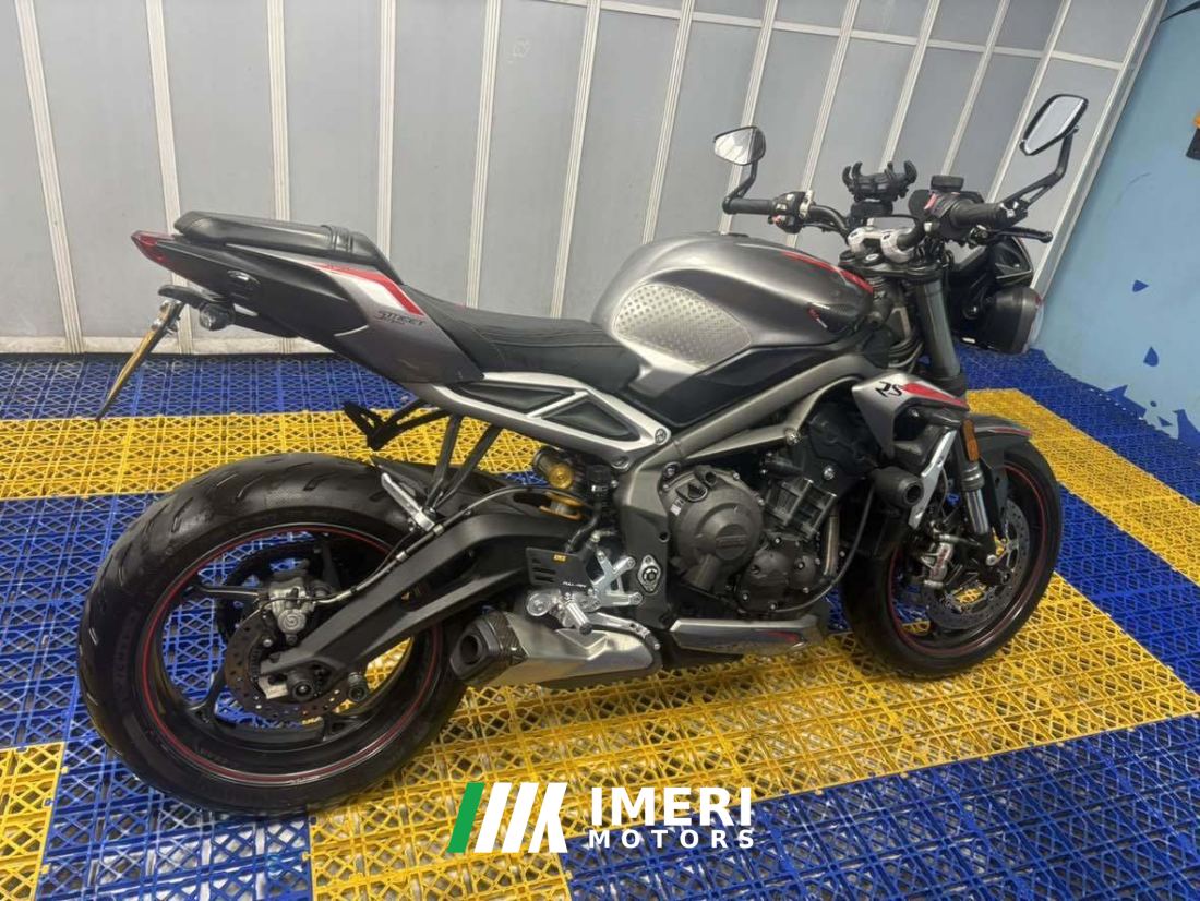 Triumph Street Triple 765 - мотоцикл из Китая