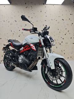 Benelli TNT 300 / BN 302S - photo 1