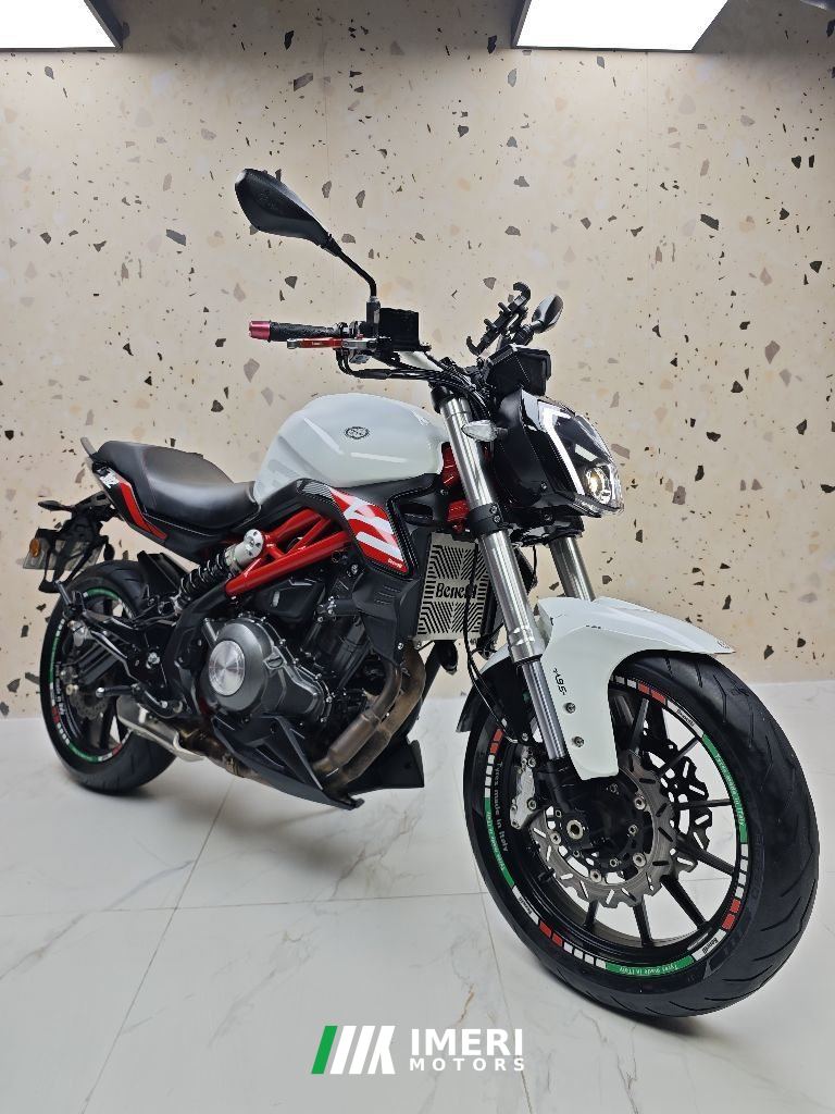2019 Benelli TNT 300 / BN 302S
