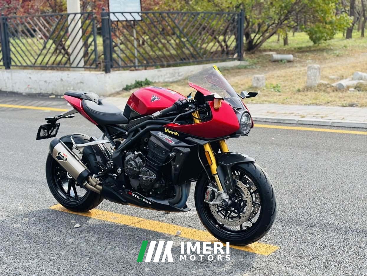 2022 Triumph Speed Triple 1200 RR