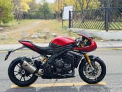 Triumph Speed Triple 1200 RR - photo 2