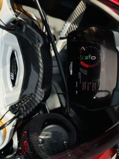 Triumph Speed Triple 1200 RR - photo 5