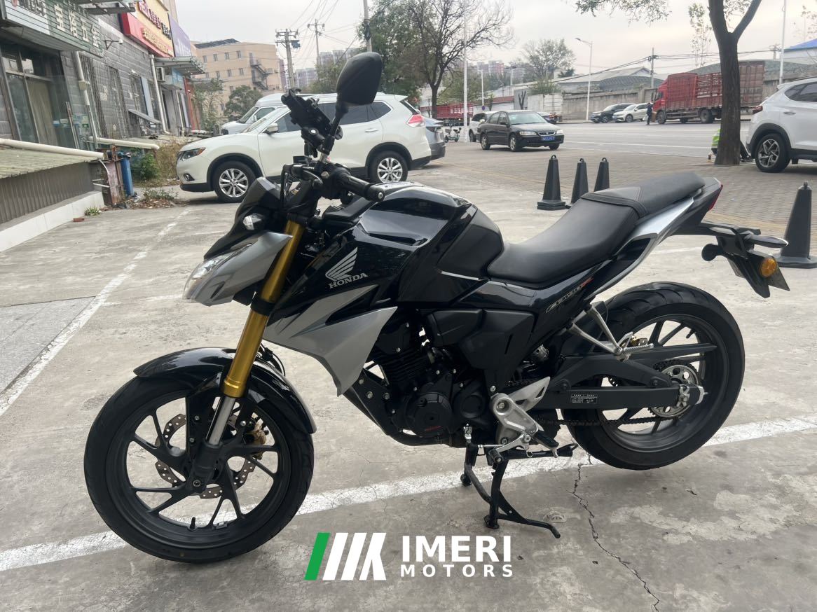 2019 Wuyang Honda CB190R Blazing Eye