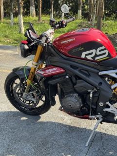 Triumph Speed Triple 1200 - ფოტო 7