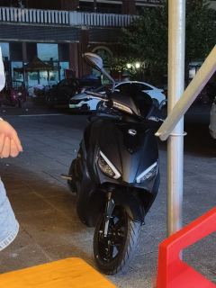 KYMCO KS125 - photo 2