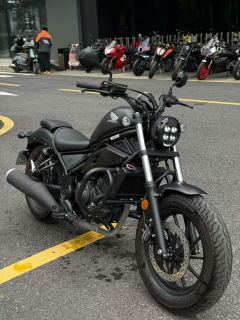 Honda CM300 - photo 1