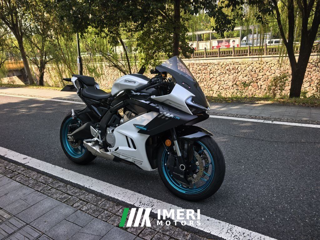 2024 CFMOTO 675SR-R