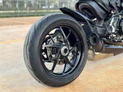 Ducati Street Fighter V2 950 cc - photo 7