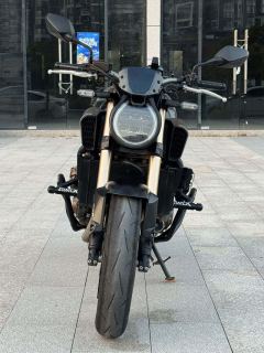 Honda CB650R - photo 2