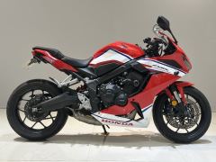 Honda CBR650R - photo 2