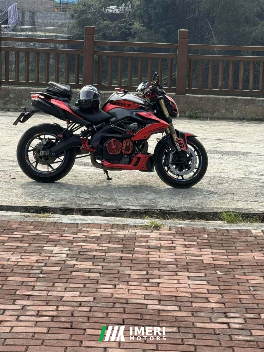 Benelli TNT600i - motorcycle from China