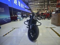 QJMOTOR Flash 300 - фото 3