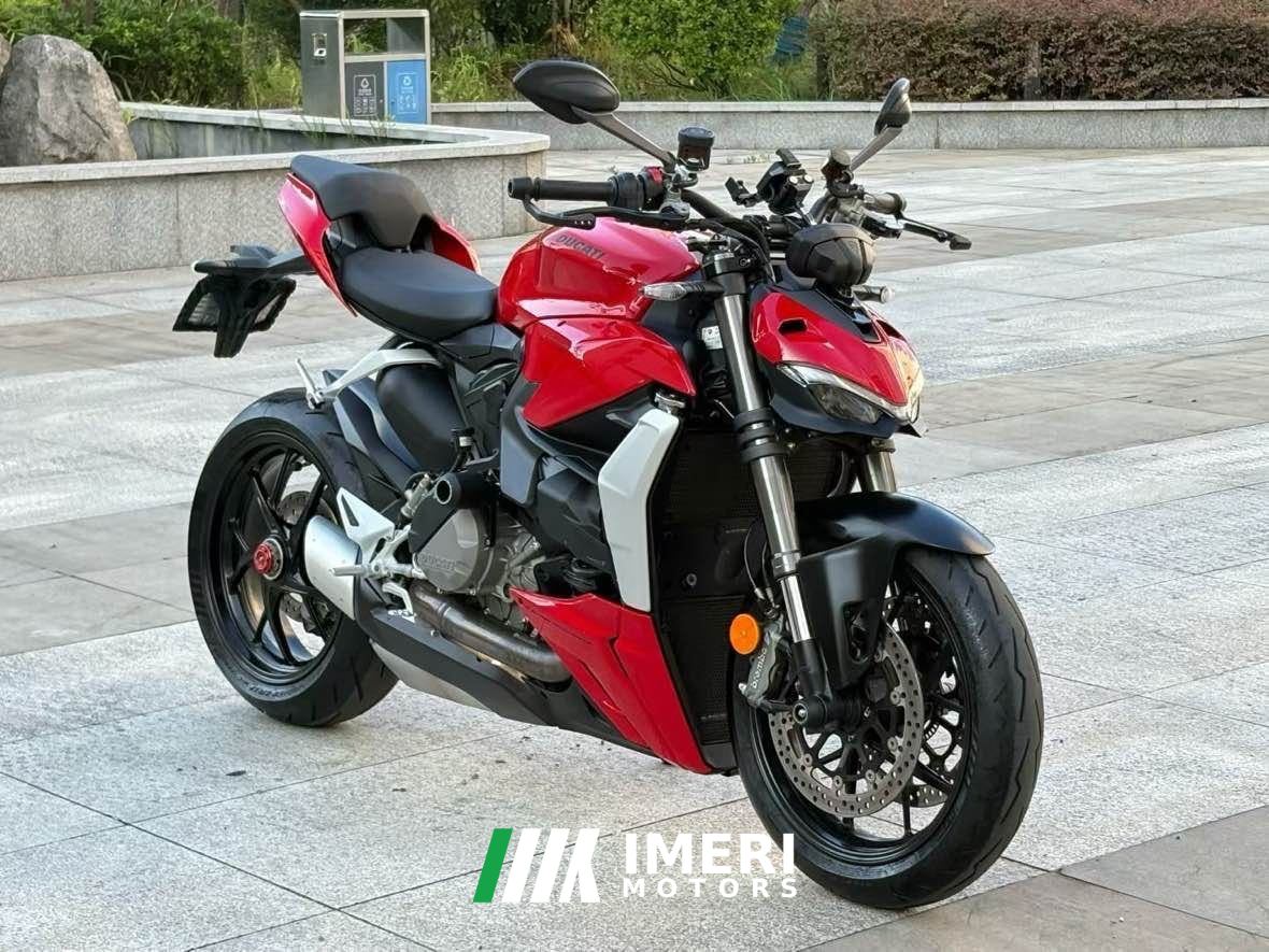 2022 Ducati Street Fighter V2 950 cc