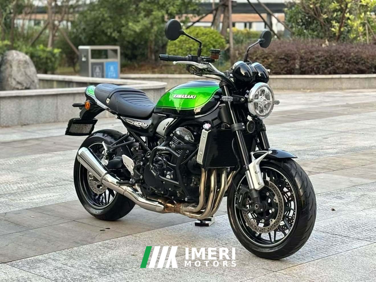 2025 Kawasaki Z900RS 950 cc