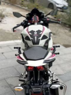 Honda CBR400R - фото 2