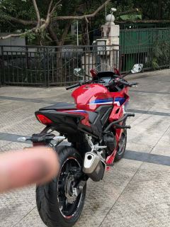 Honda CBR400R - photo 3