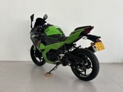 Kawasaki Ninja 400 - photo 3