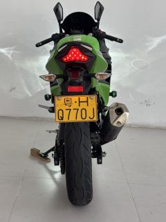 Kawasaki Ninja 400 - photo 8