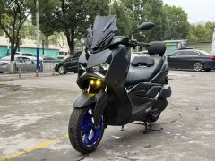 Yamaha XMAX 300 cc - photo 3