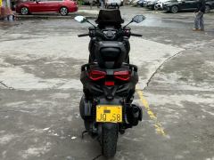 Yamaha XMAX 300 cc - photo 8
