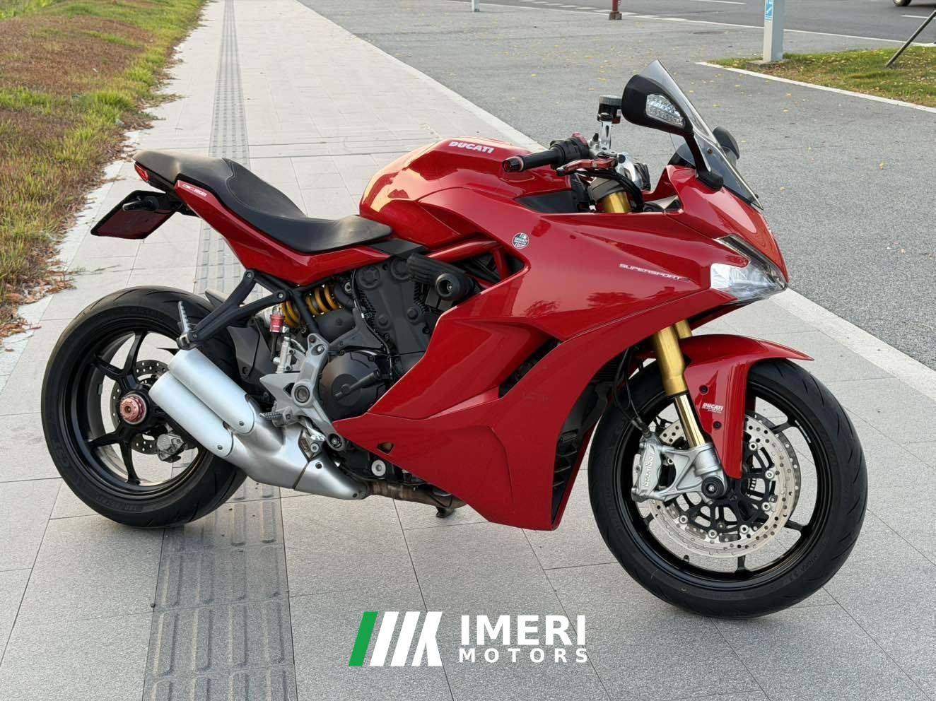 2019 Ducati SuperSport 939 cc