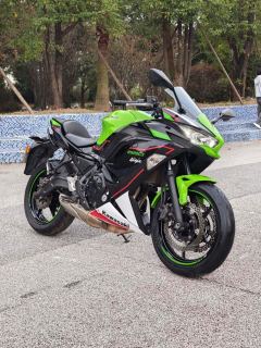 Kawasaki Ninja 650 - photo 2