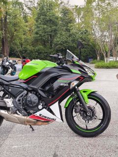 Kawasaki Ninja 650 - photo 5
