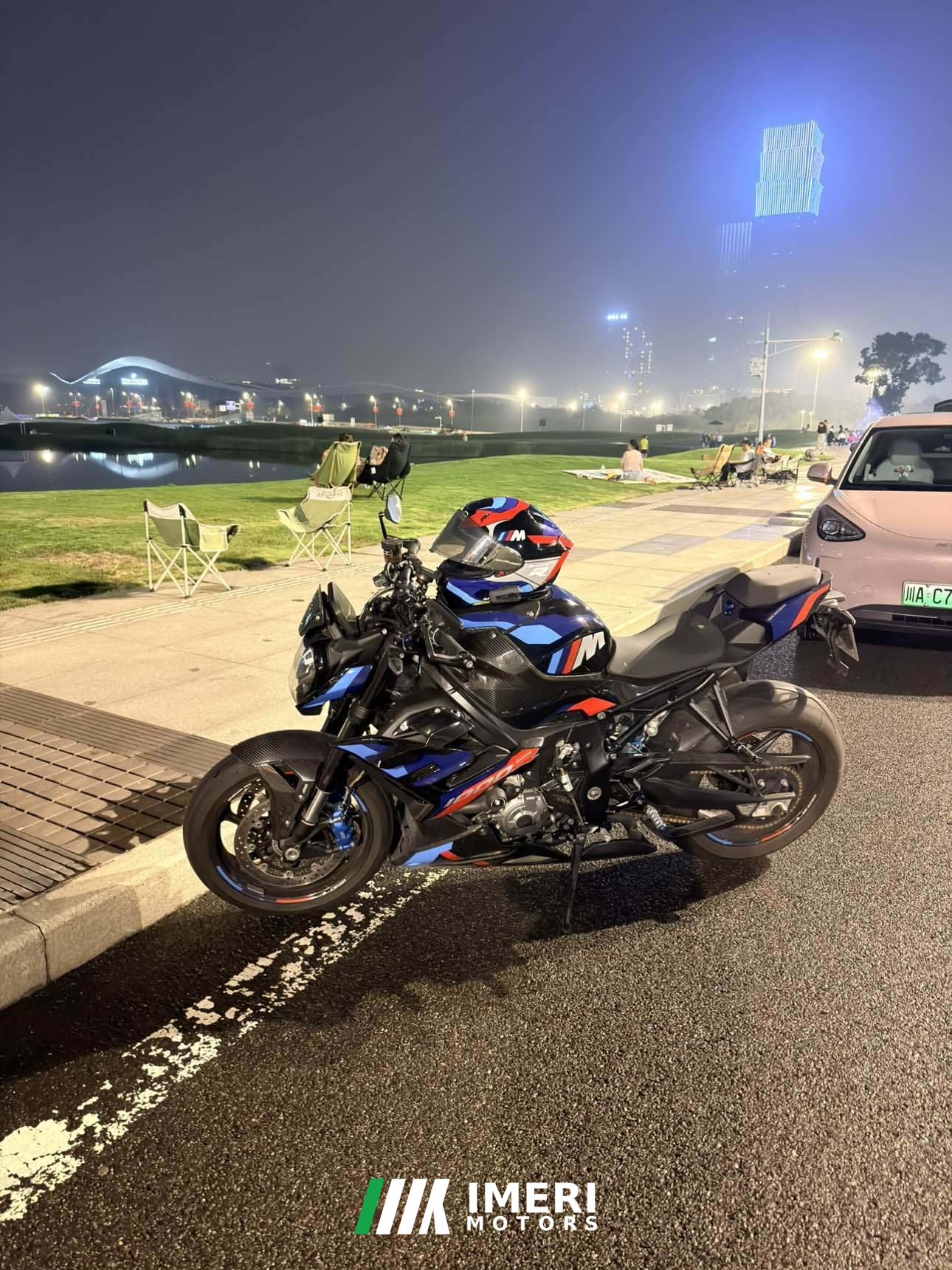 2023 BMW M 1000 R