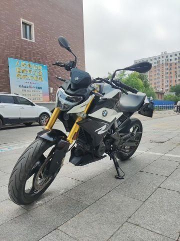 BMW G 310 R - motorcycle from China