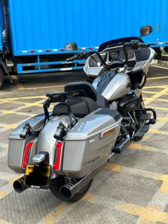 Harley-Davidson Road Glide 1977 cc - ფოტო 3