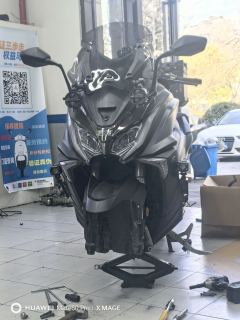 KYMCO AK550 - photo 4