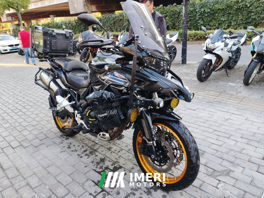 Benelli TRK552 550 cc - motorcycle from China