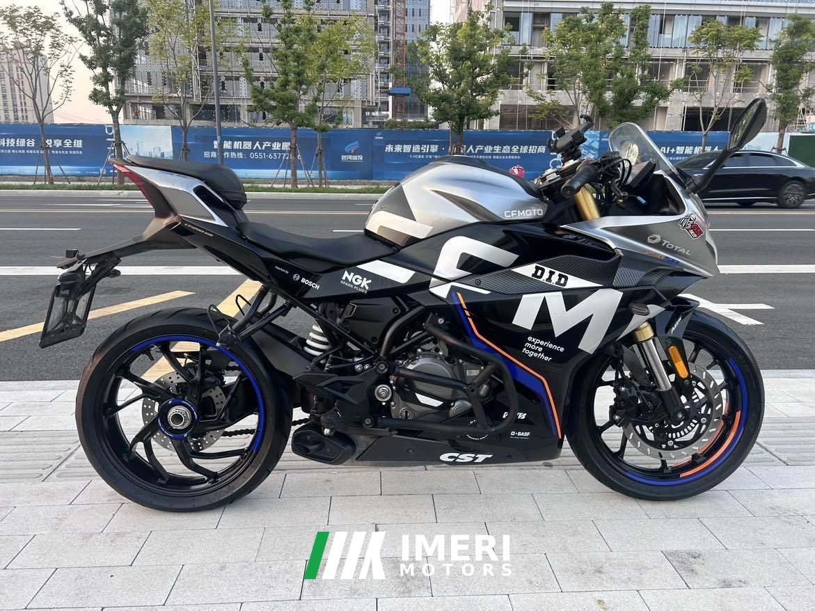 2022 CFMOTO 250SR