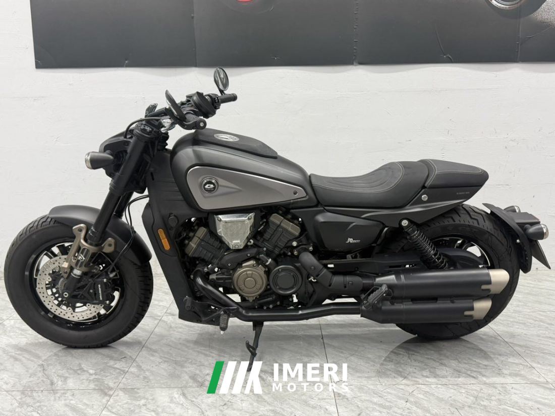 QJMOTOR Flash 600 560 cc - мотоцикл из Китая