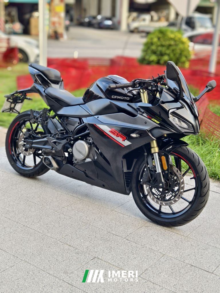 2023 CFMOTO 250SR